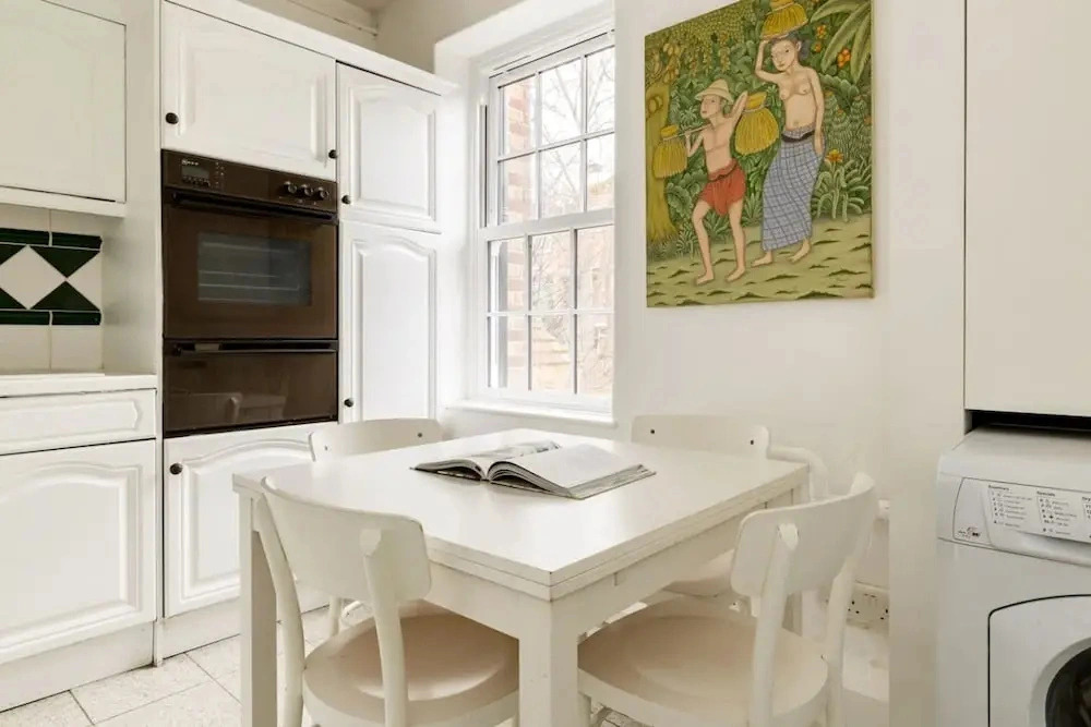 Well-located 2-bedroom Flat in Chelsea