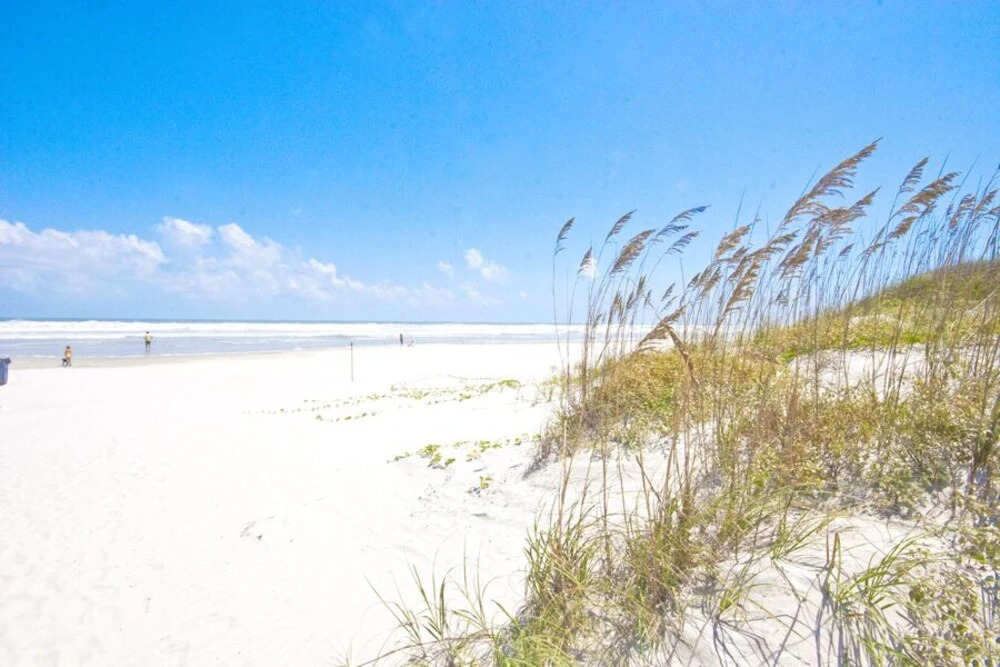 Summer Wind, 4 bedrooms, Private Pool, Next to Beach, Sleeps 8