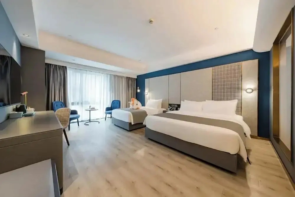 Shanghai Lujiazui Area BaBaiBan LANOU Hotel