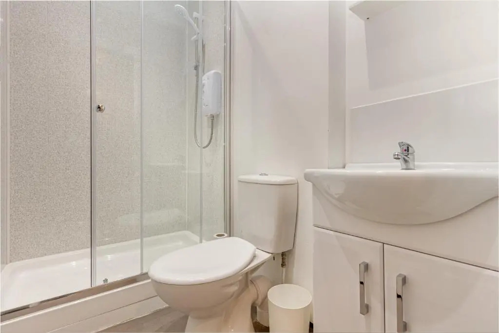 Flat 2, 15 Foregate Apartment - Worcester City Centre