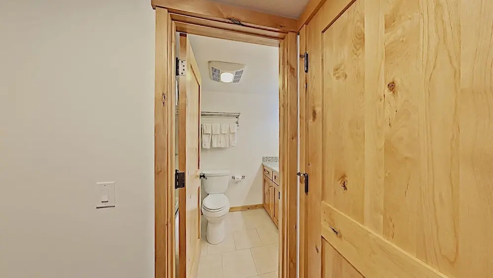 St, Anton Street View 2-Bedroom Condo with full kitchen