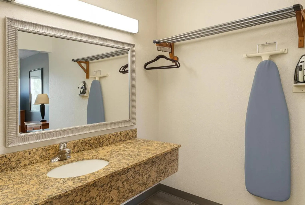 Quality Inn & Suites McDonough South I-75