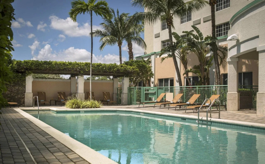 Courtyard by Marriott Fort Lauderdale Airport & Cruise Port