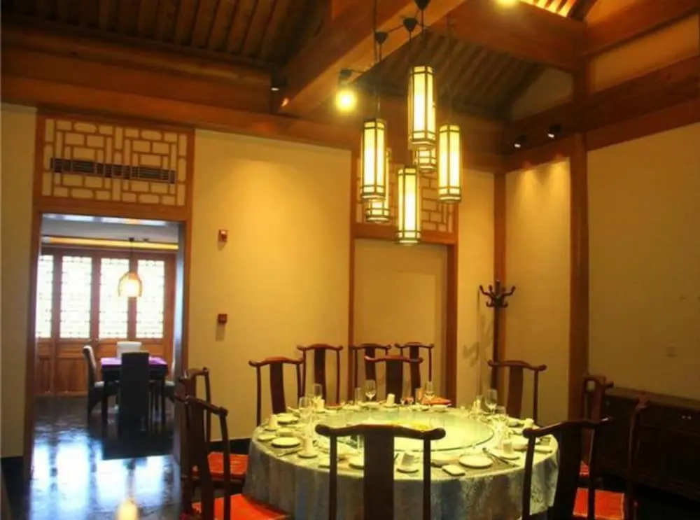Four Seasons Inn Zhujiang Hot Spring