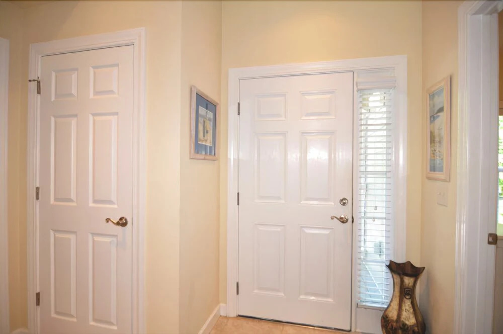 805 Colony II 3 Bedrooms 2 Bathrooms Condo