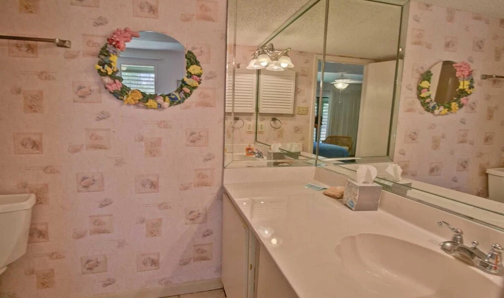 105 Las Brisas Poolside Condo 2 Bedroom Condo by RedAwning