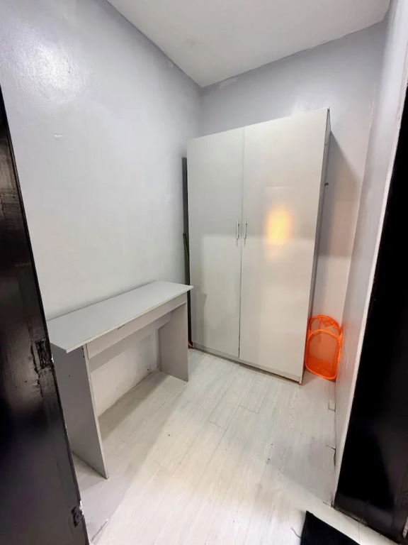 Open plan studio apartment unit