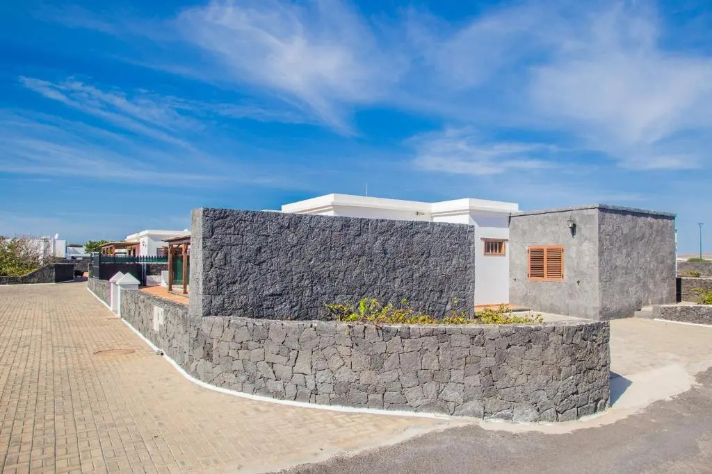 A2 Casas Y Villas juani y juan lanzarote  Free WiFi