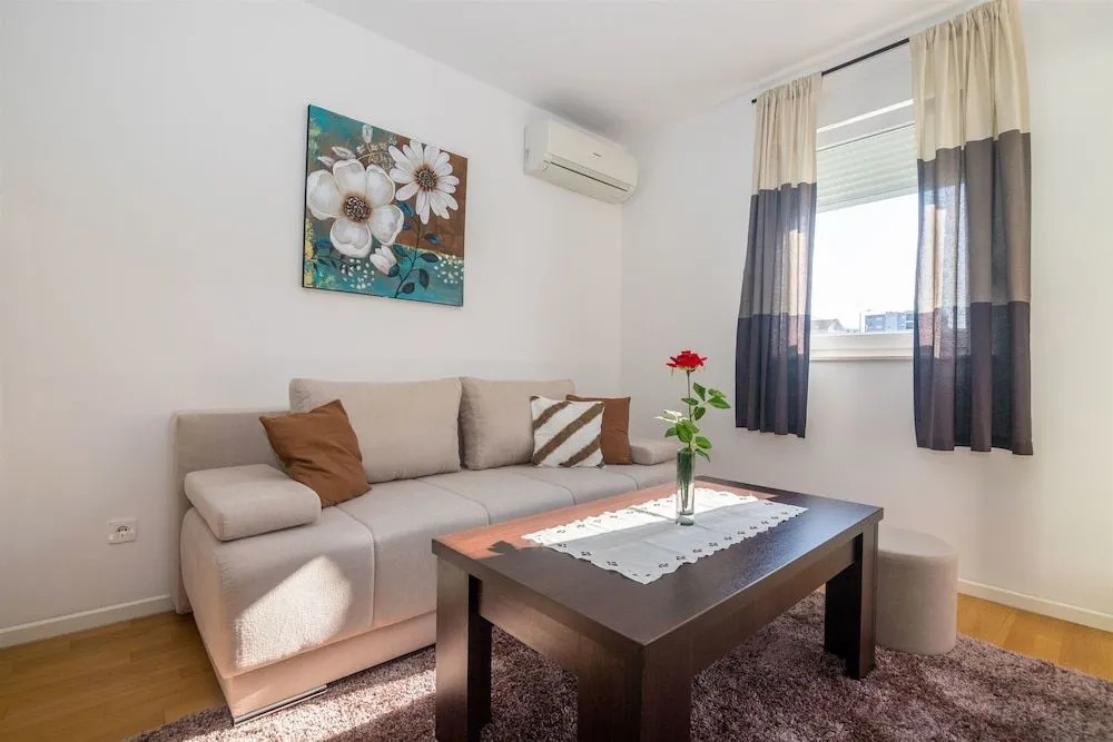 Apartment Matmar