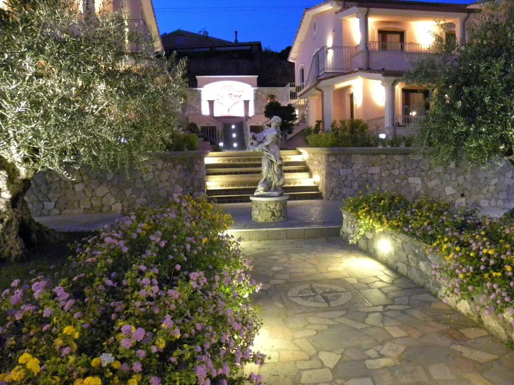 Hotel Ristorante Borgo La Tana