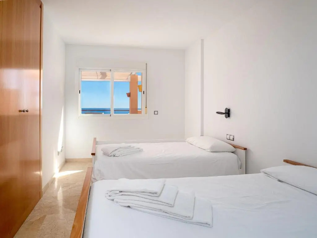 2163-Amazing penthouse, 2 terraces sea-golf view