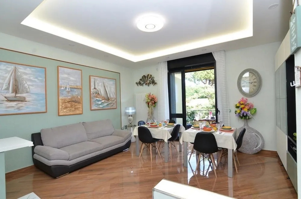 Caserta Deluxe