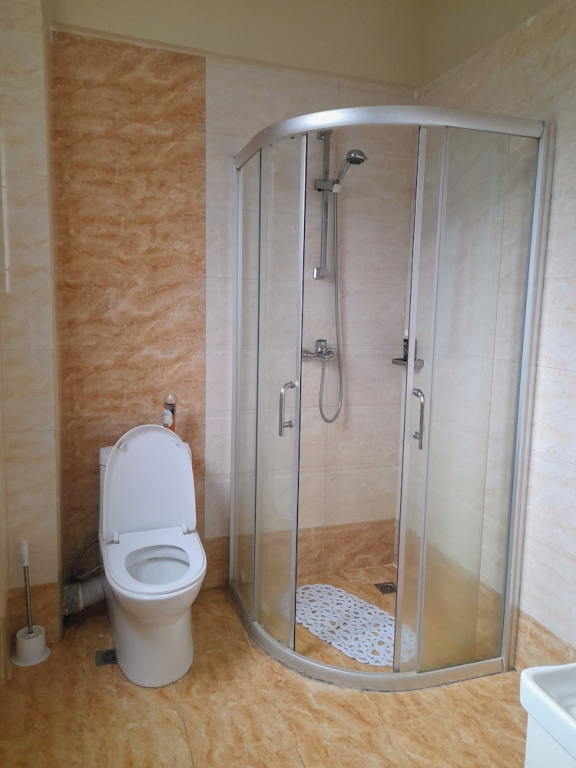 Luxurious 4-bedroom Apartment With Pool Access in Lavington