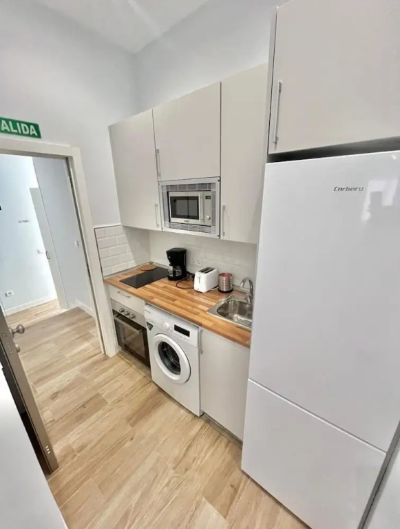 Ifema II in Madrid With 1 Bathrooms