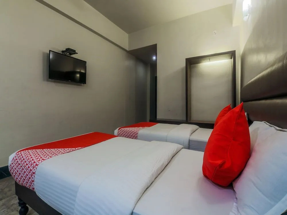 OYO 14995 Hotel Starline Paltan Bazar