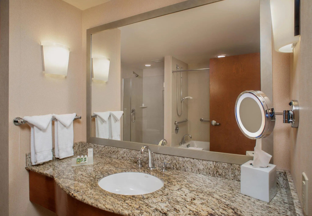 Hilton Garden Inn Portland Downtown Waterfront