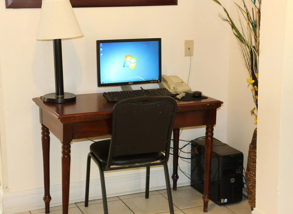 American Elite Inn