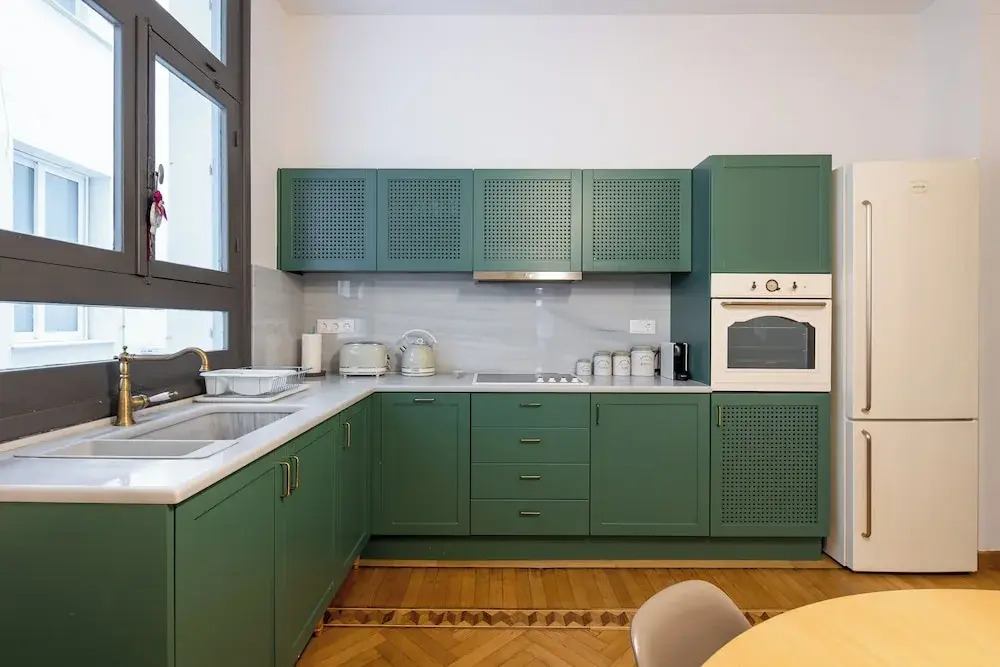 Meadows - Luxury 3-Bedroom Apt in Athens