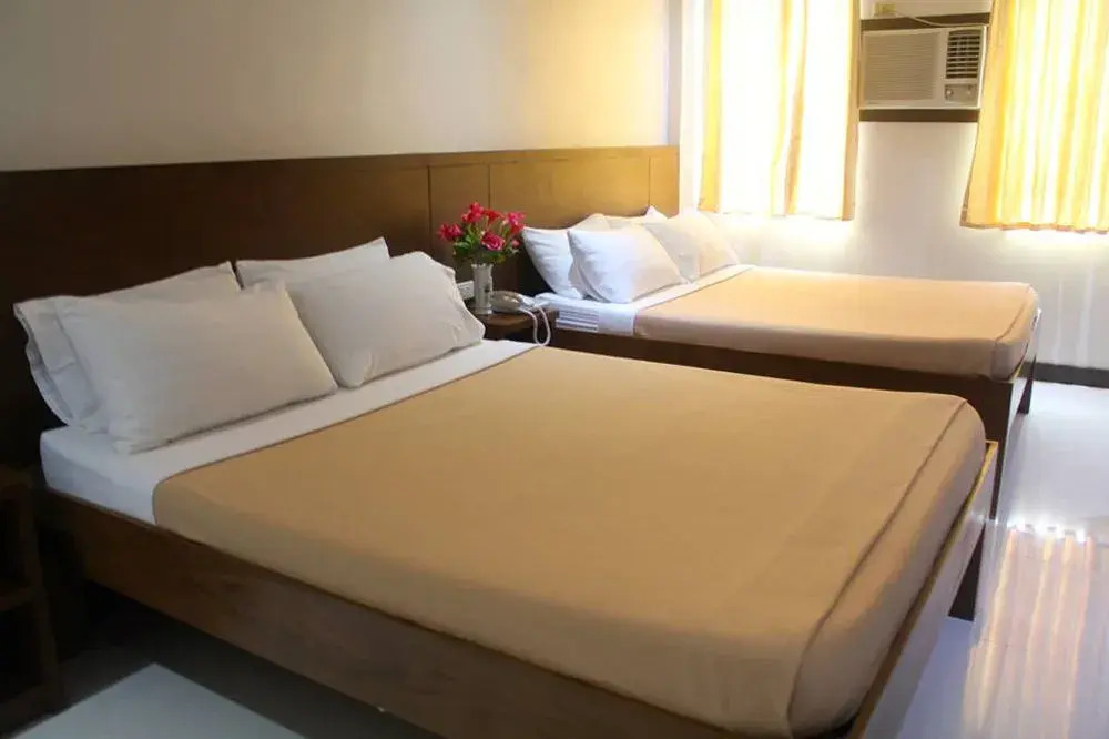 OYO 125 West Makati Hotel