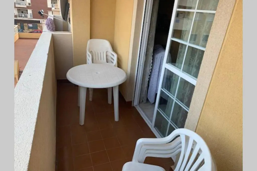Apartamento 3 dormitorios en la playa de Almeria.