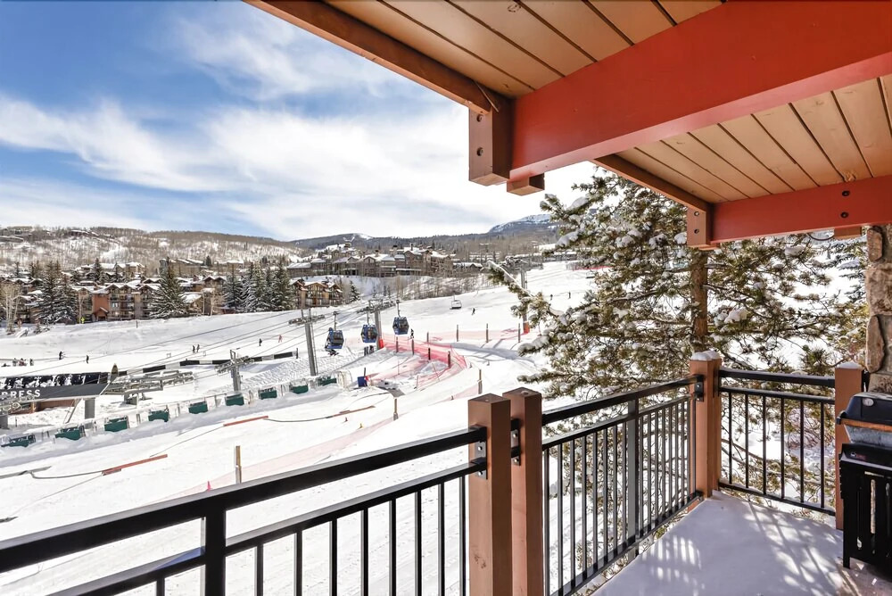 Stonebridge Condominiums