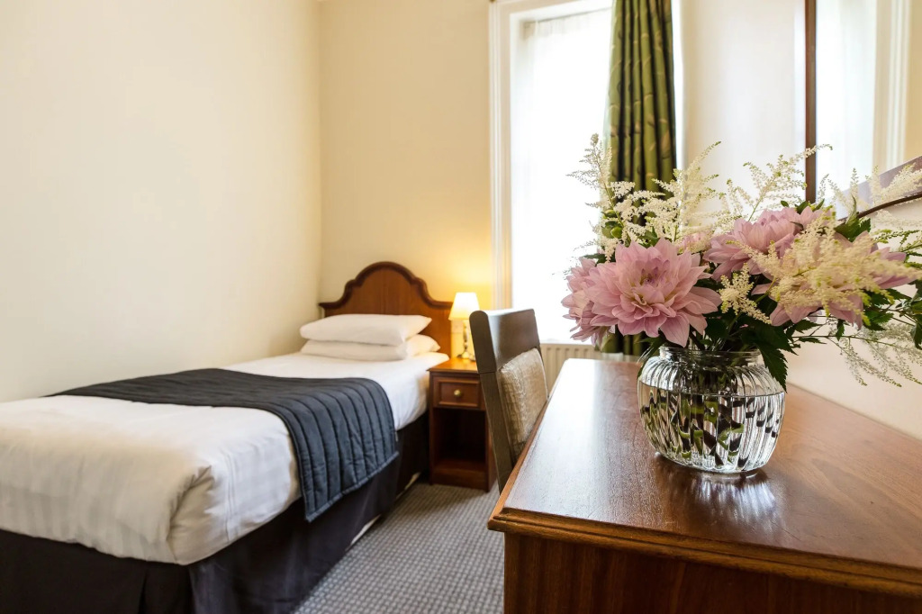 Kensington Gardens Hotel
