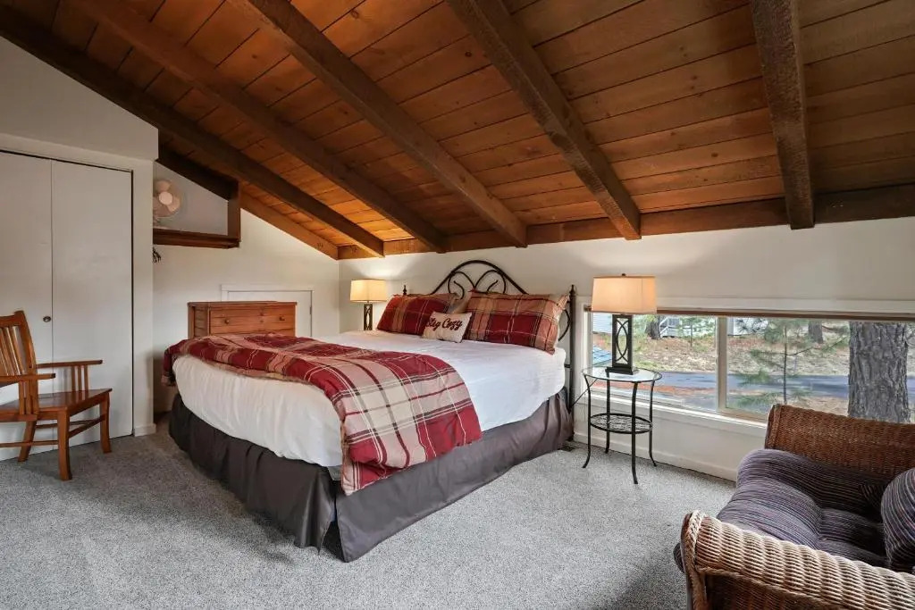2 Landrise-AC-Hot Tub-4BR/2BA