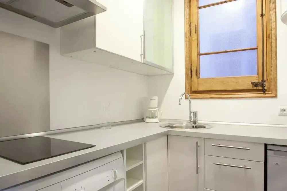 Ideal family Apartment by Sagrada Familia with balcony and wifi