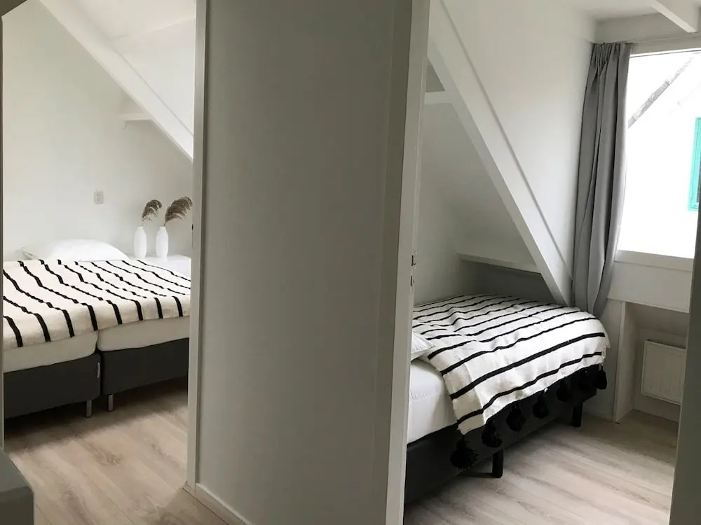 Renovated holiday home in a prime location, walking distance from the beach