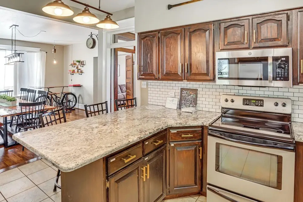 Charming Paris House ~ 1 1/2 Mi to Canyon!