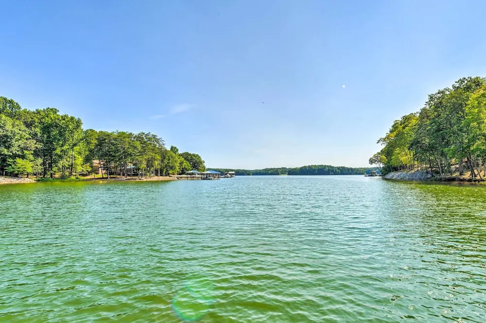 Quaint Lake Norman Home w/ Boat Dock + Grill!