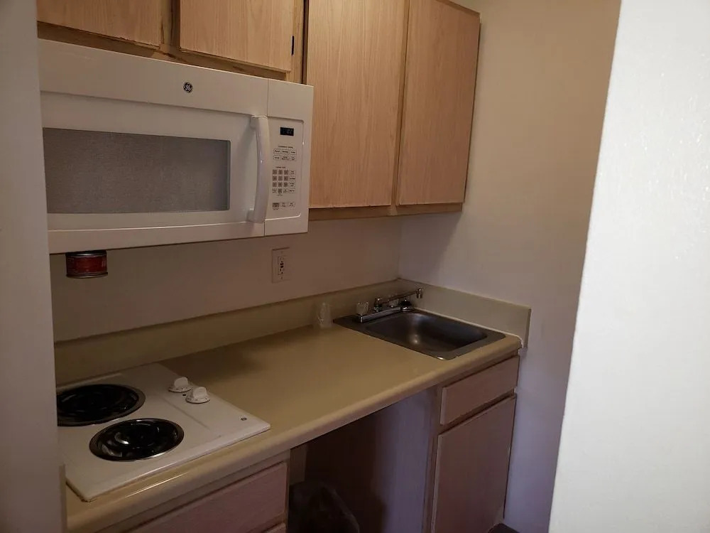 InTown Suites Extended Stay Atlanta GA - Cumming