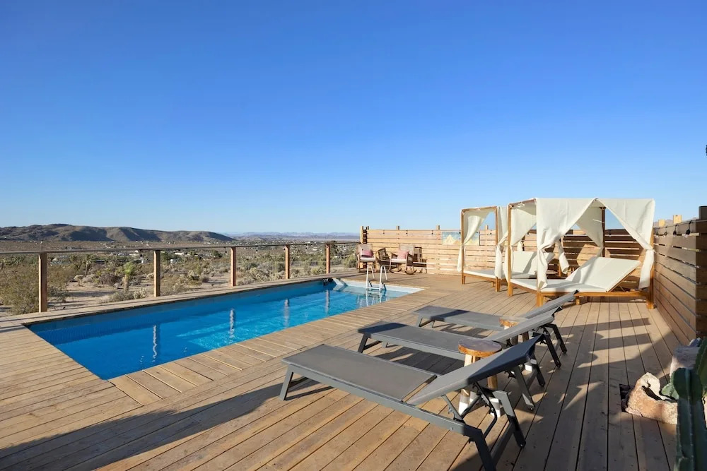Rancho Nopales Jt - Pool, Hot Tub, Hammocks, Fast Wifi + Views! 4 Bedroom Home by RedAwning