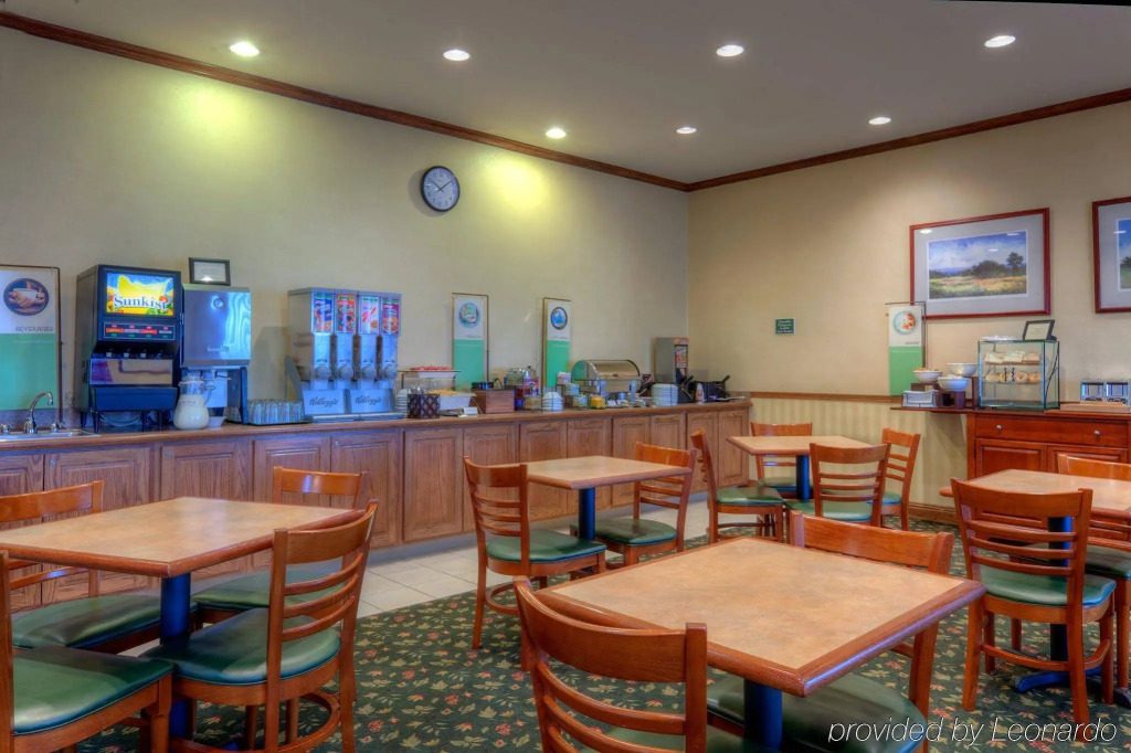 Country Inn & Suites by Radisson, Winchester, VA