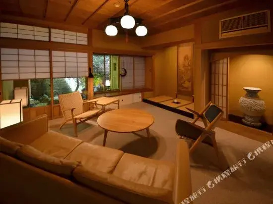 Ogiya