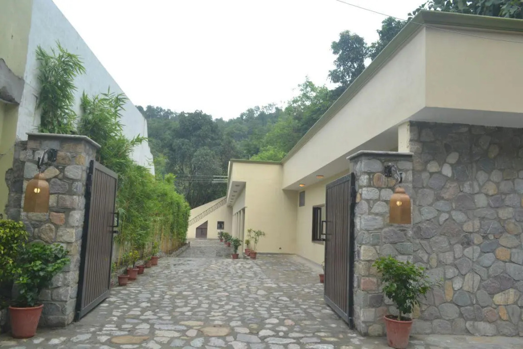 Corbett Comfort Lodge