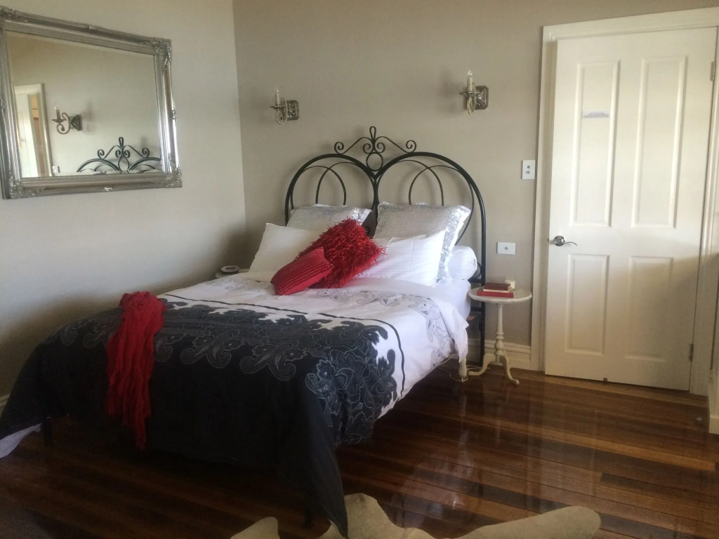The Ark Stanley Luxury Bed and Breakfast