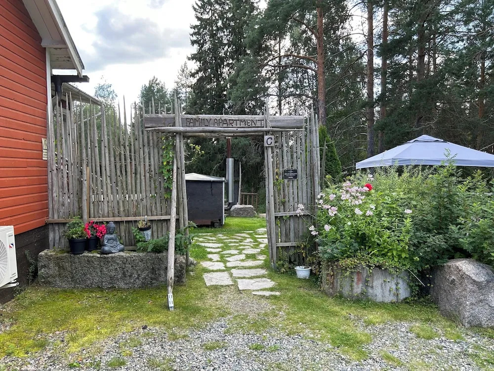 Wanha Koulu - Old School Lodge Tahko
