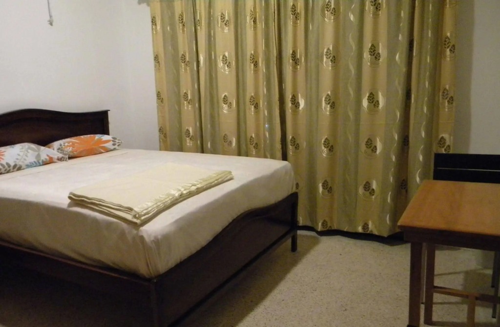La Victoria Guest House