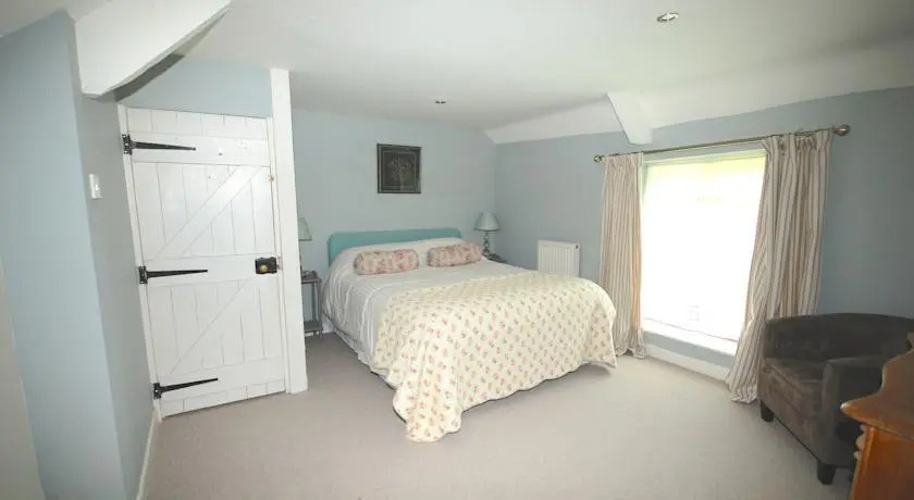 Coombe Hill Cottage
