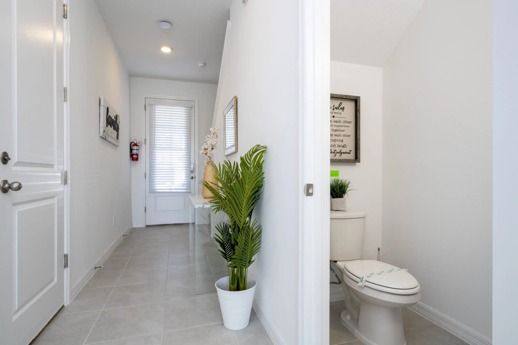 Marvelous 3 Bd Close to Disney   Enclaves at Festival 827