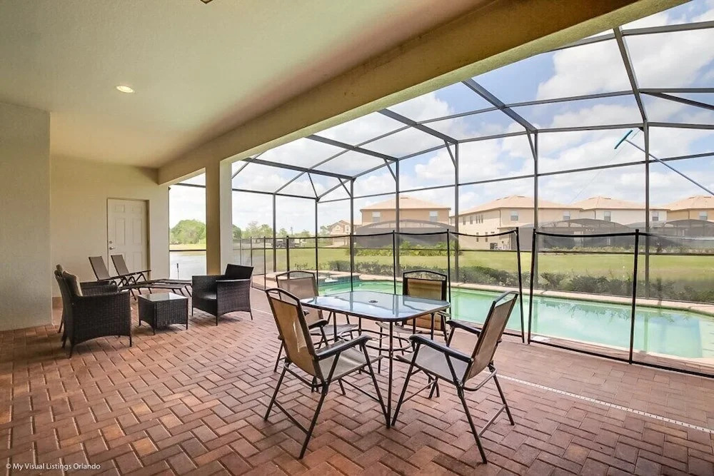 New Lake Front Pool, Movie Theater, Games & More! 8 Bedroom Villa