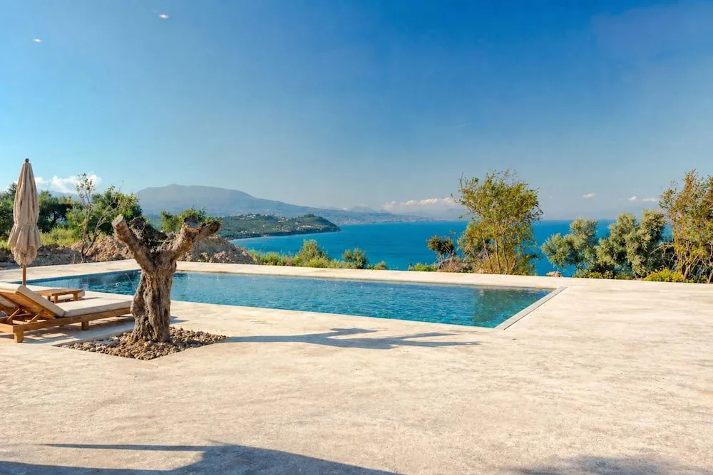 Assini Estate - Poolside Seaview Koroni Retreat