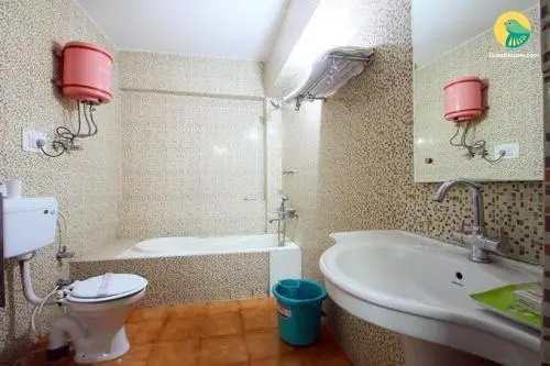 1 BR Guest house in Jammu Tawi (4855), by GuestHouser