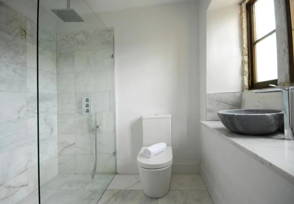 Beautiful 7 bedroom house hottub wifi