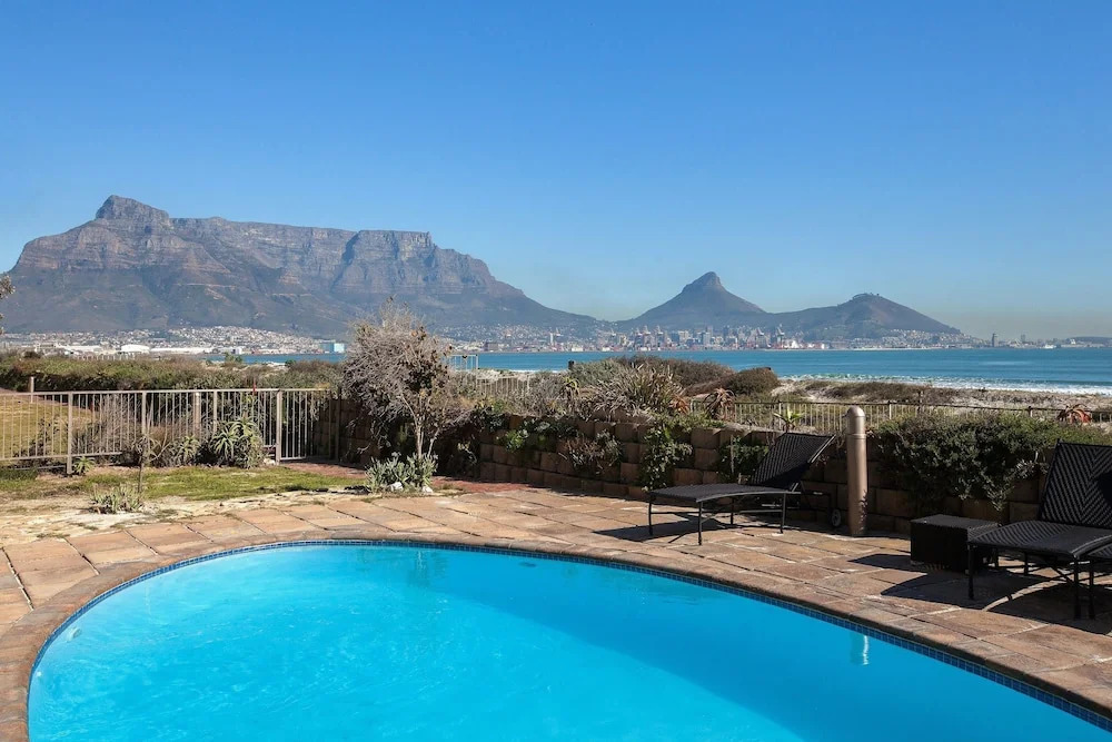 Leisure Bay 306 by CTHA