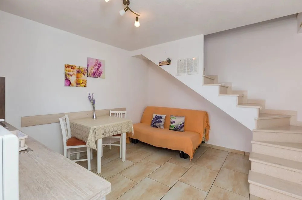 Apartments Lovro
