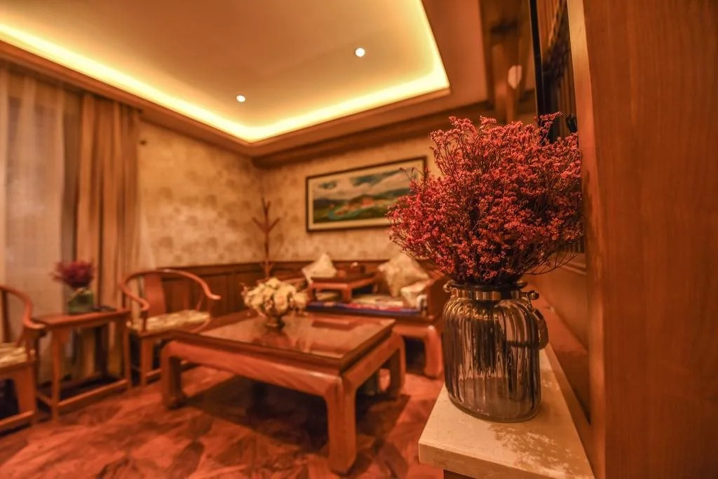 Shangrila Nan Ka Ming Dian Inn