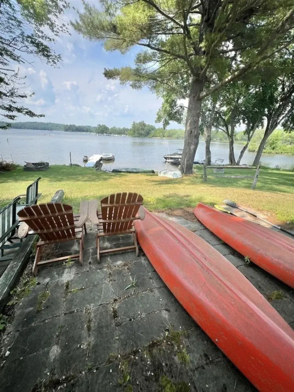 Sebago Escape Limit 12 5 Bedroom Home by RedAwning