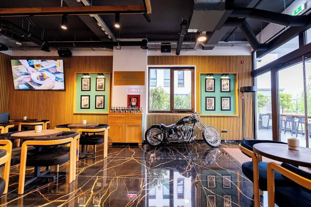HOW Boutique and Hotel